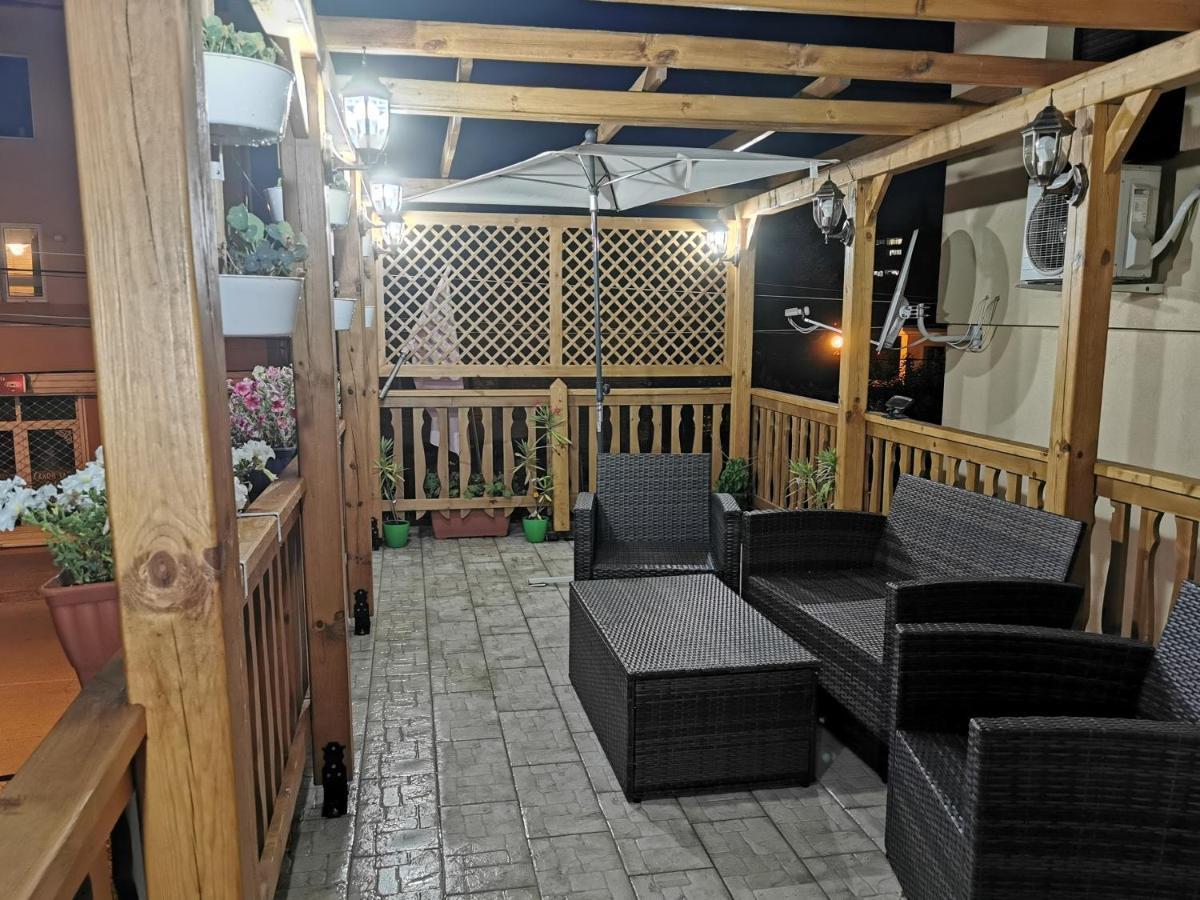 Rose Valley Guest House Kazanluk Bagian luar foto