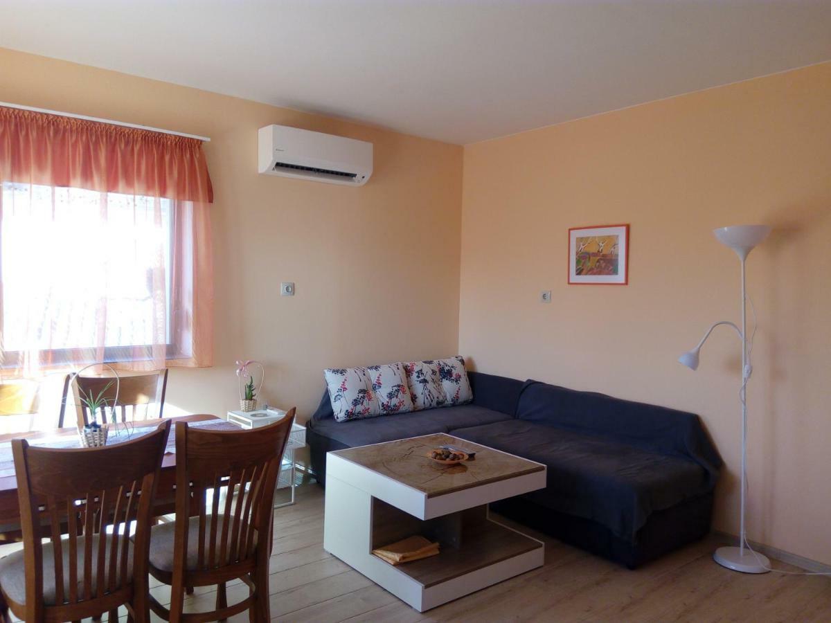 Rose Valley Guest House Kazanluk Bagian luar foto
