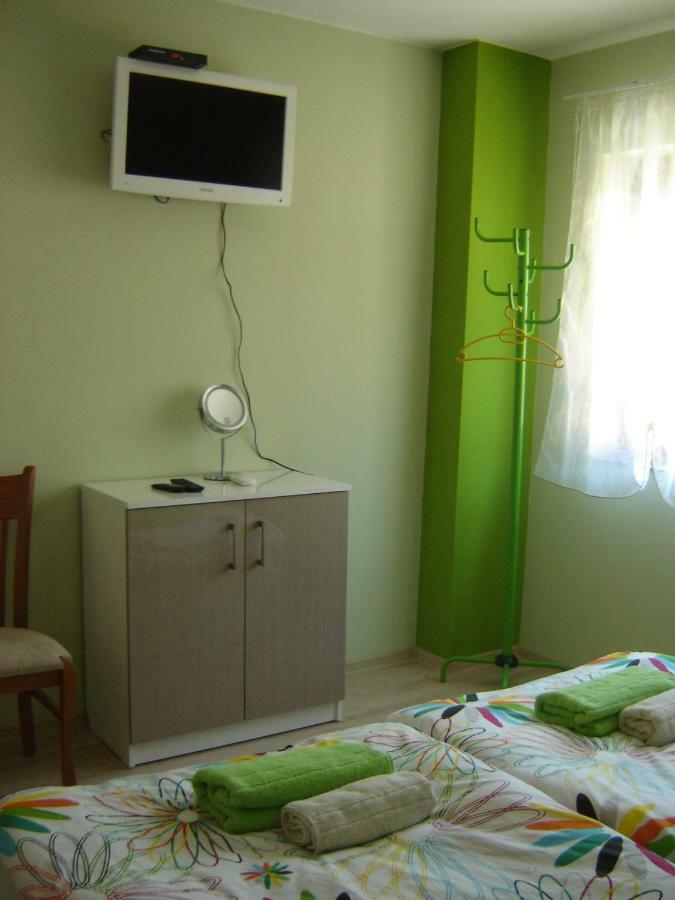 Rose Valley Guest House Kazanluk Bagian luar foto